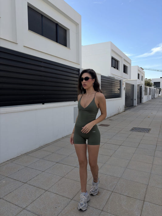 Short biker de cintura alta en verde